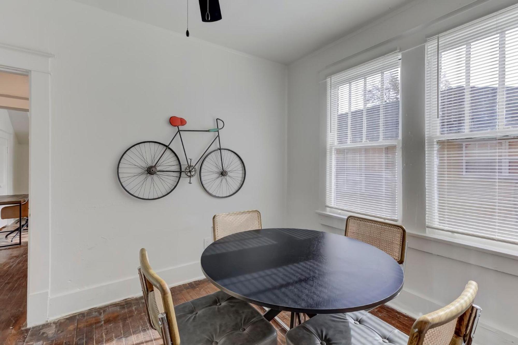 Charming Cooper-Young Flat In The Heart Of Memphis Eksteriør billede